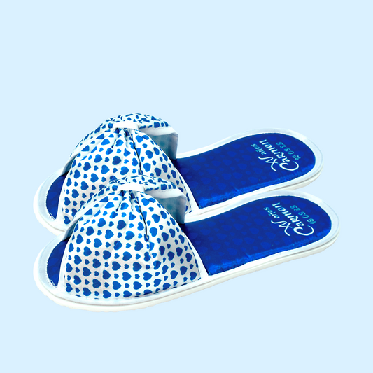 Pantuflas XV moño corazones azul